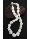 Collier howlite blanche pierres cubiques